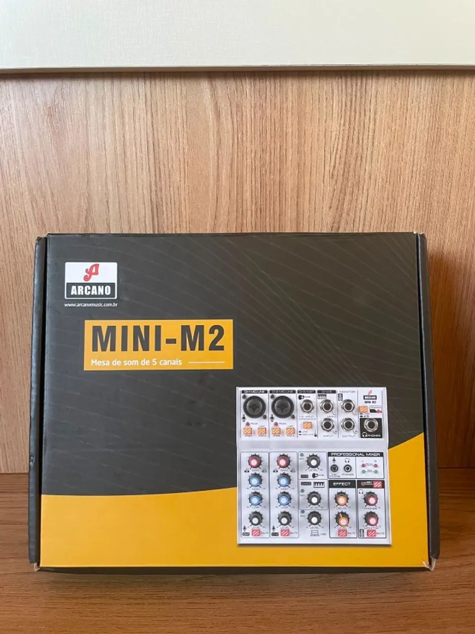 Mesa de Som / Interface de Áudio Arcano Mini-M2  | 5 Canais - Semi-nova - Foto 2