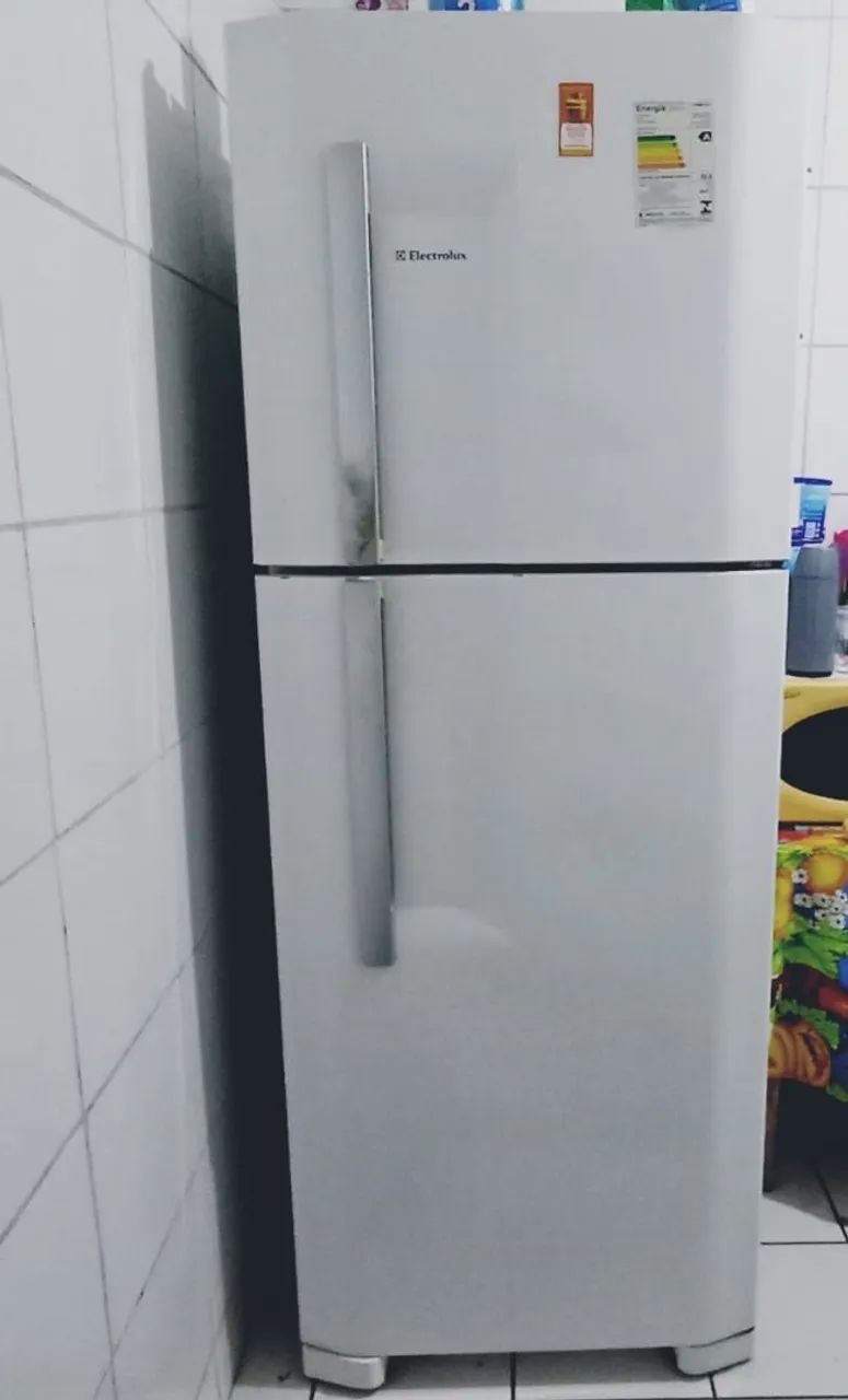 Geladeira Eléctrolux 475L 