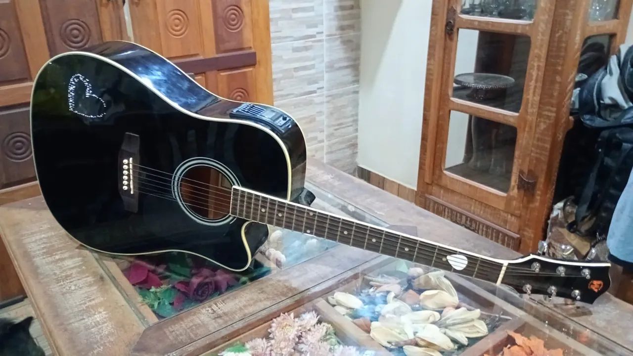 Violão elétrico Wolf