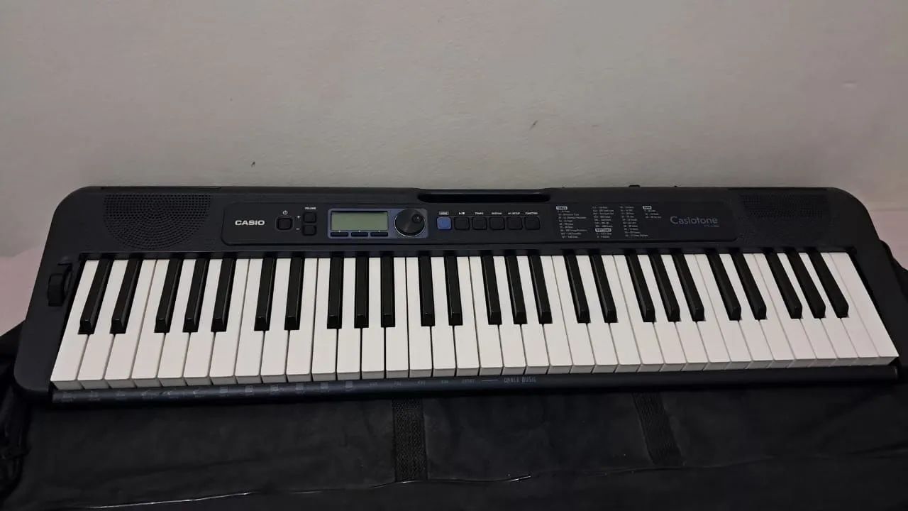 Casio Casiotone CT-S300, com teclas sensitivas.  - Foto 5