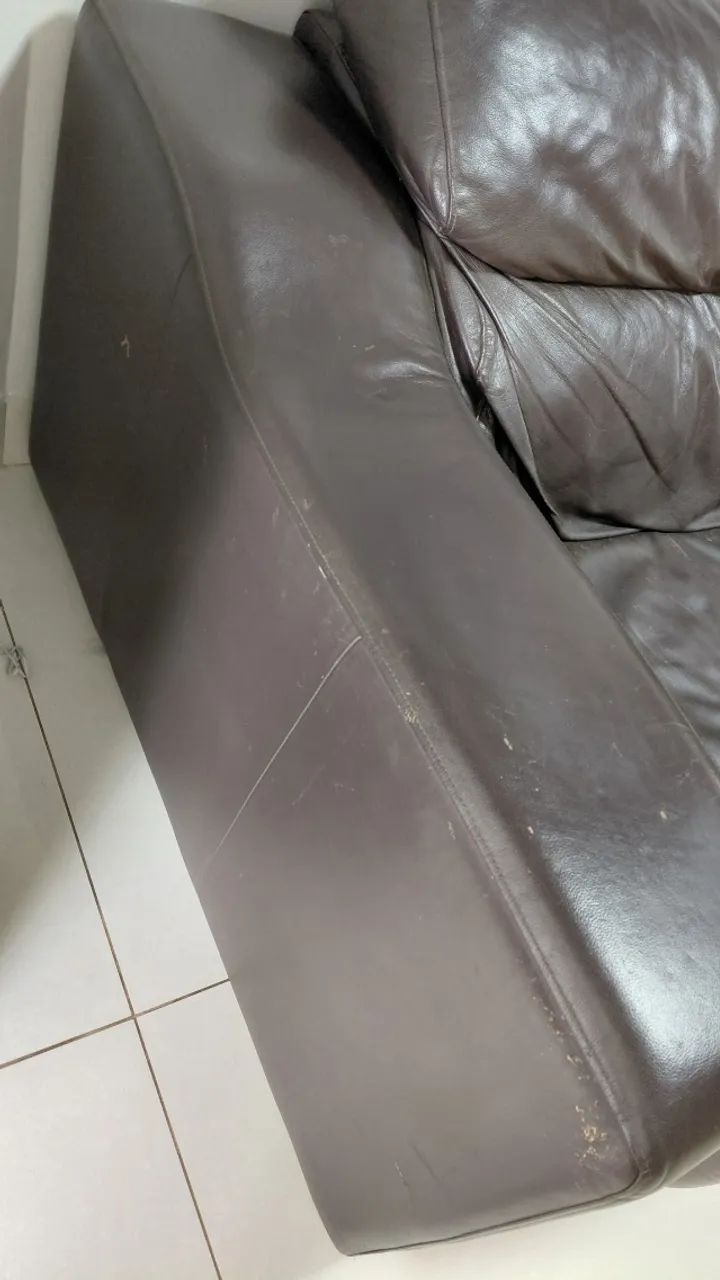 Sofá retrátil e reclinável em couro  - Foto 4