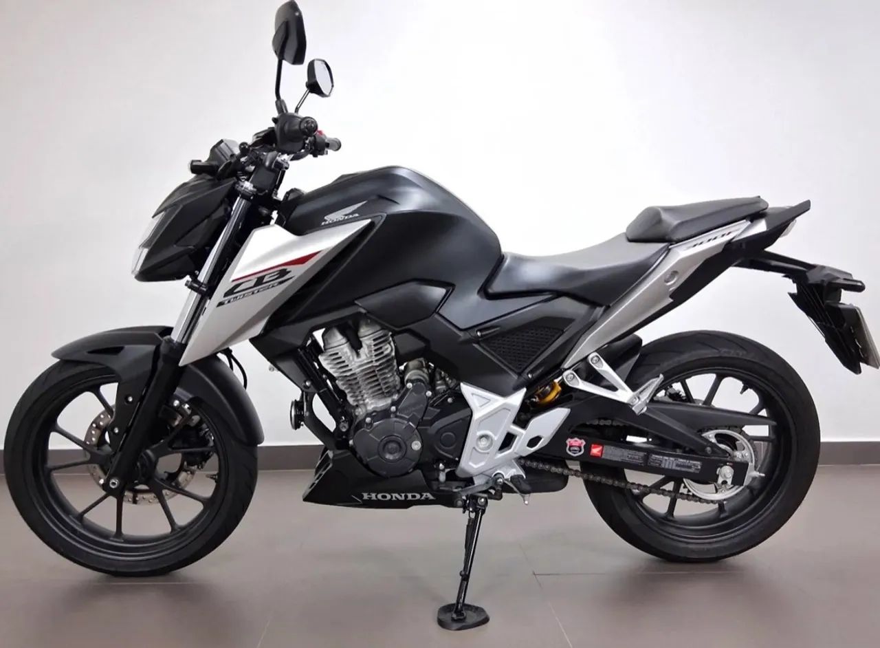 CB 300f Twister  - Foto 5