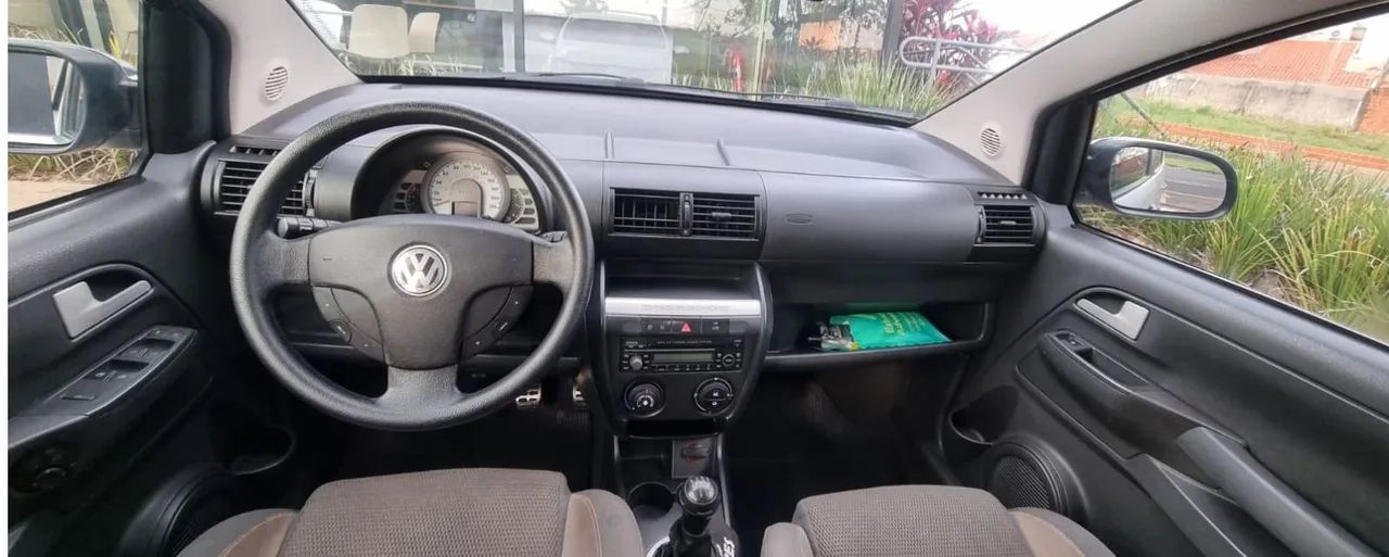 Volkswagen Crossfox CROSSFOX 1.6 Mi Total Flex 8V 5p 2008