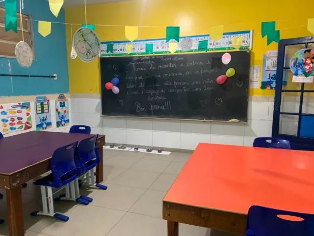 Escola de Ensino Fundamental em Costa Barros com 900m² - Foto 2