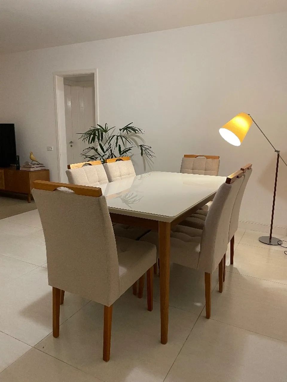Mesa de Jantar Retangular + 6 Cadeiras