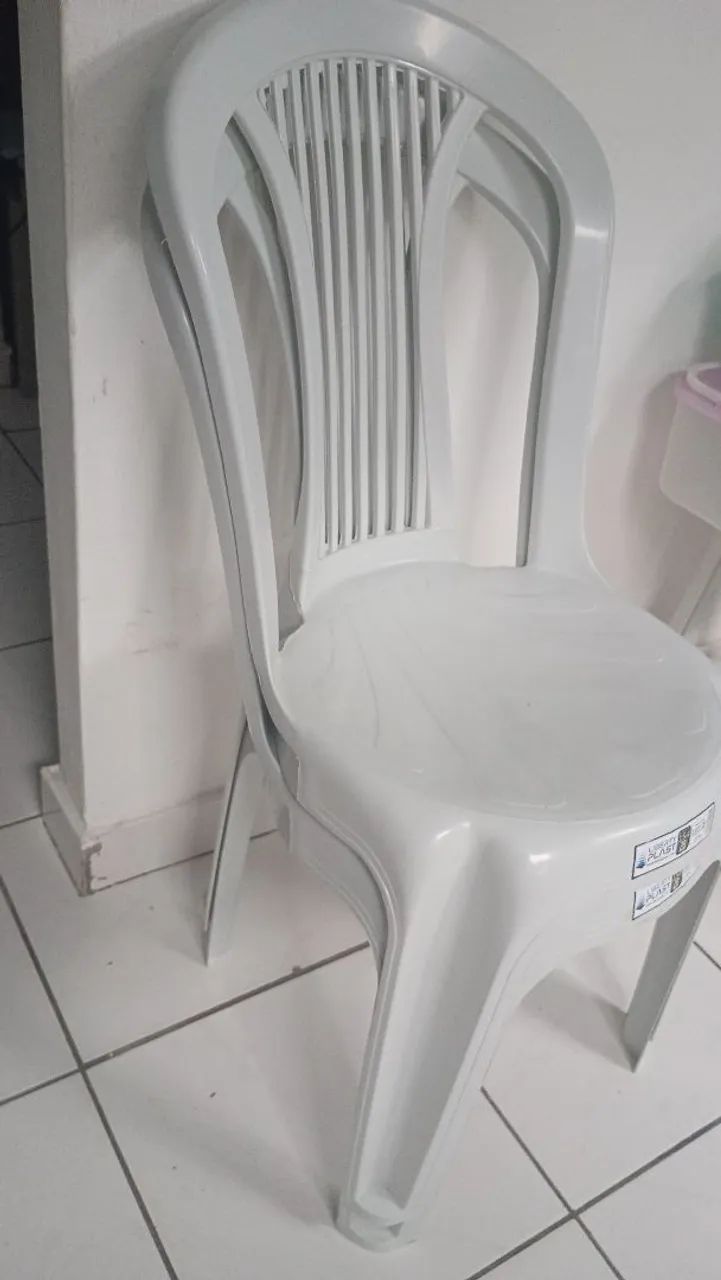 Cadeiras de plástico 2 unidade 