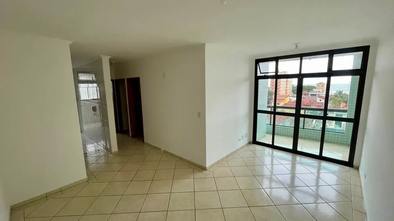 APARTAMENTO DE 2 DORMITÓRIOS NO CENTRO DE MONGAGUÁ
