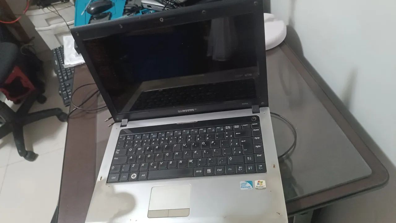 Notebook Samsung RV410 funcionando 