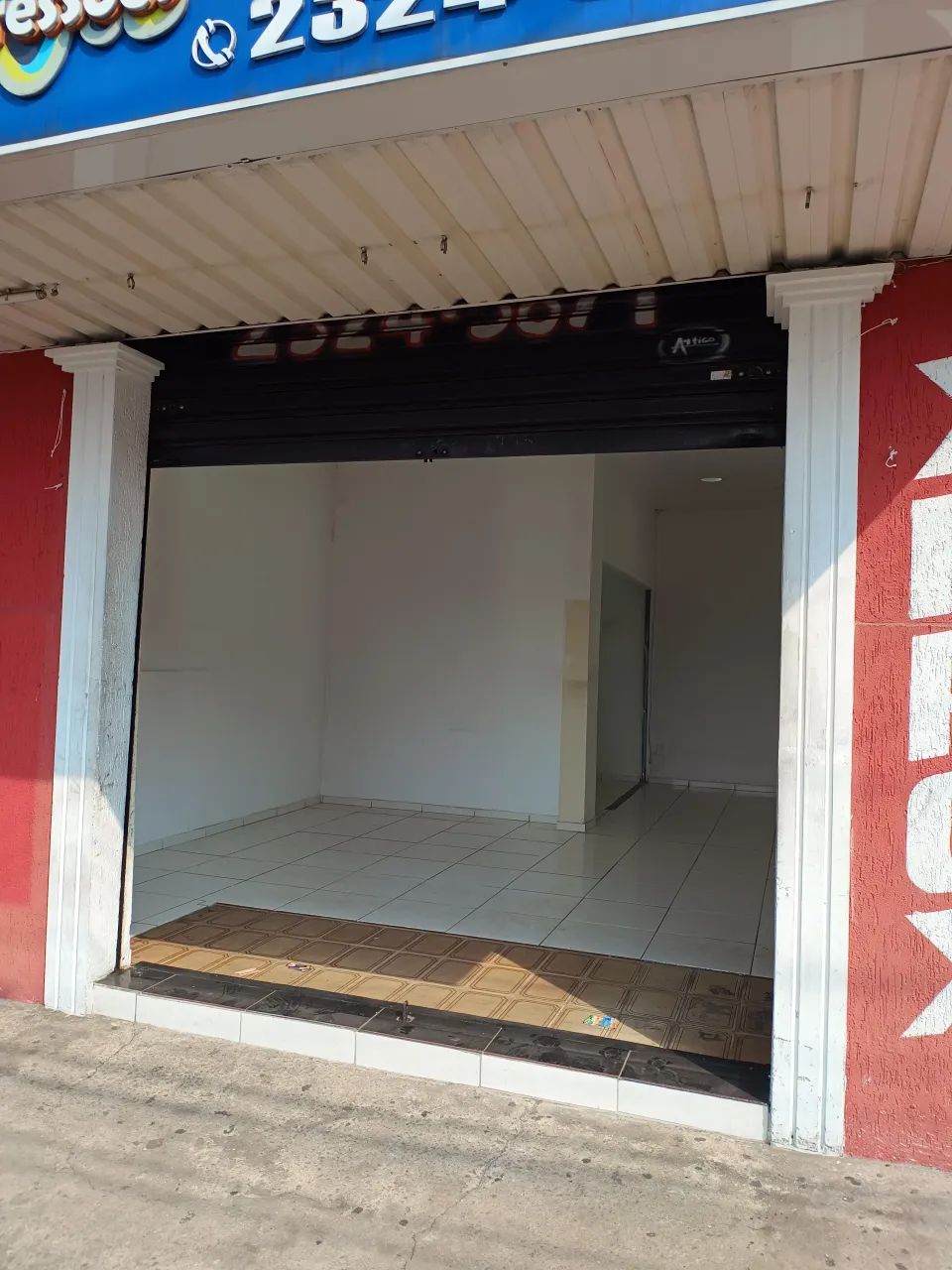 Ótimo imóvel a venda com 340m², salão comercial e casa em Parque Erasmo Assunção - Santo A