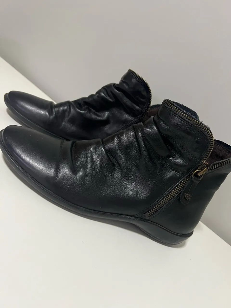 Bota couro 36 