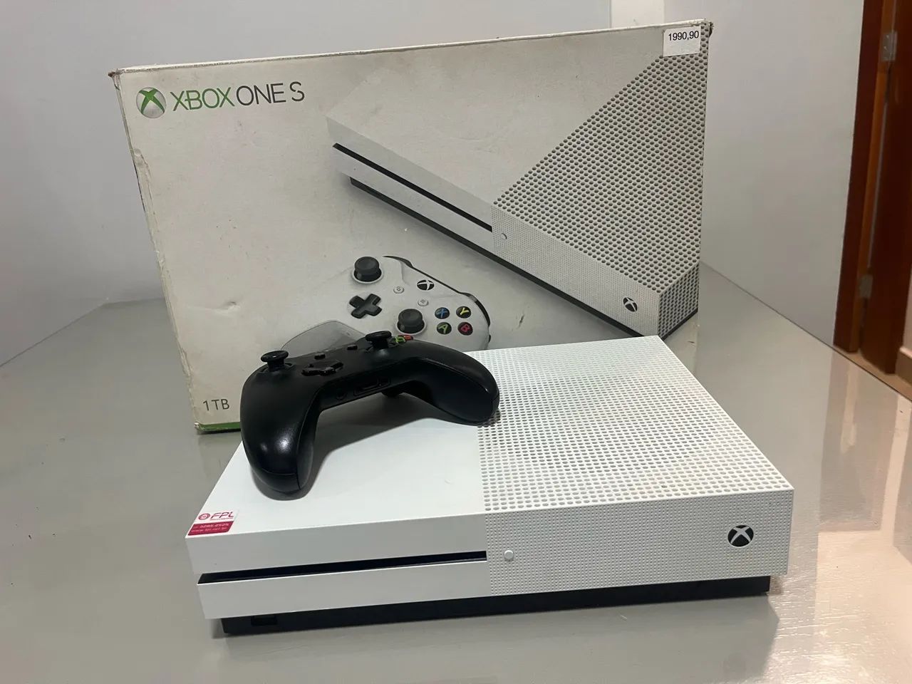 Xbox one S com SSD de 1 TB