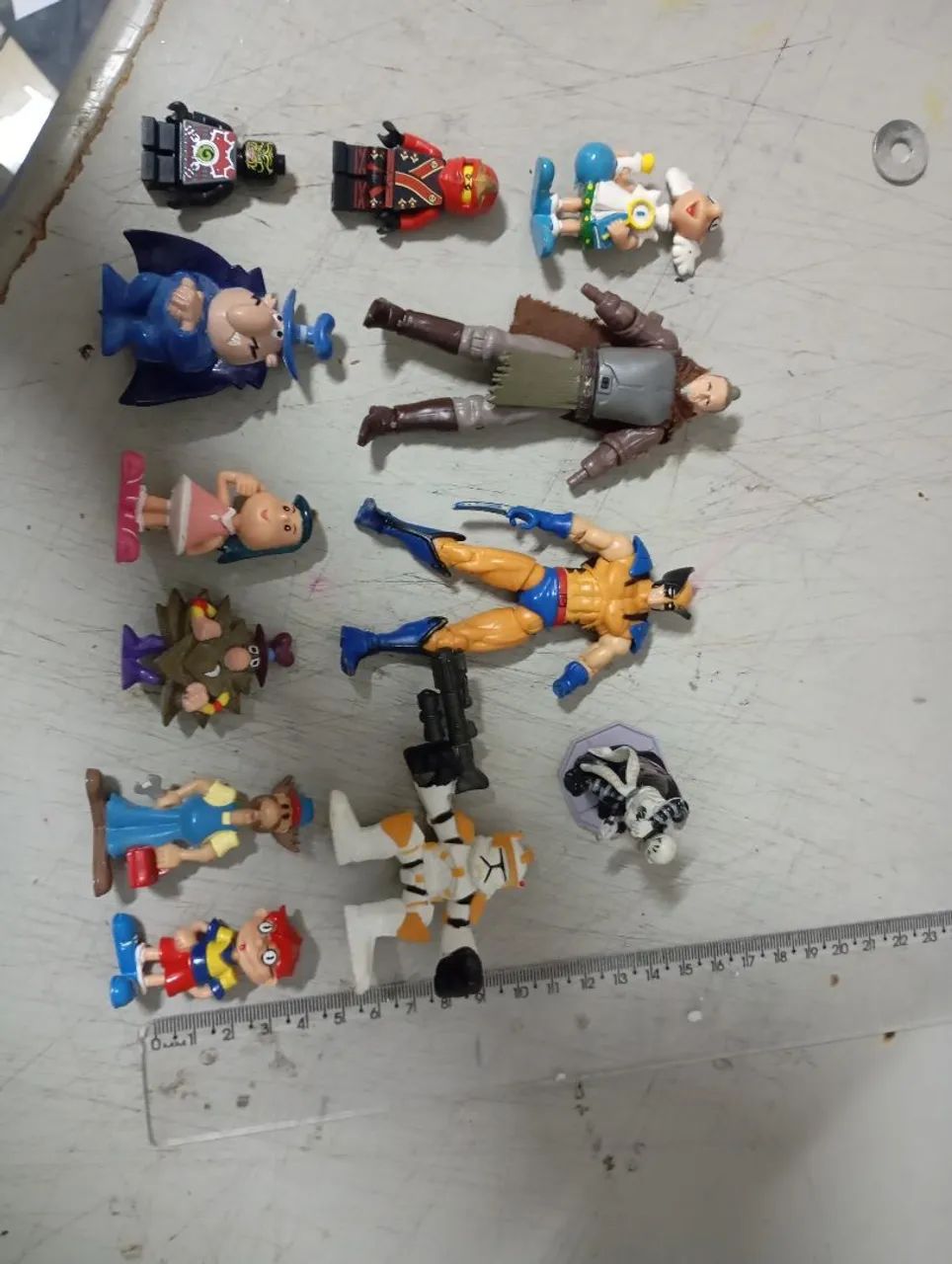 Bonecos variados (LOTE) - Foto 2