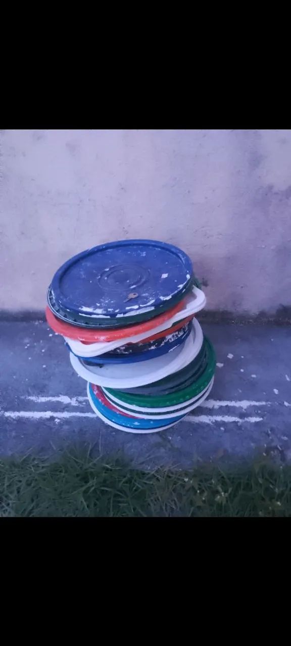 Baldes de 15 litros estão limpos  - Foto 3