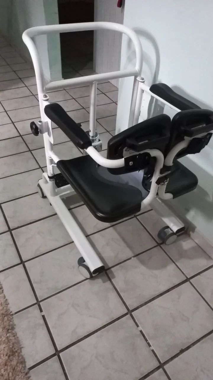 Cadeira de transferência  - Foto 2