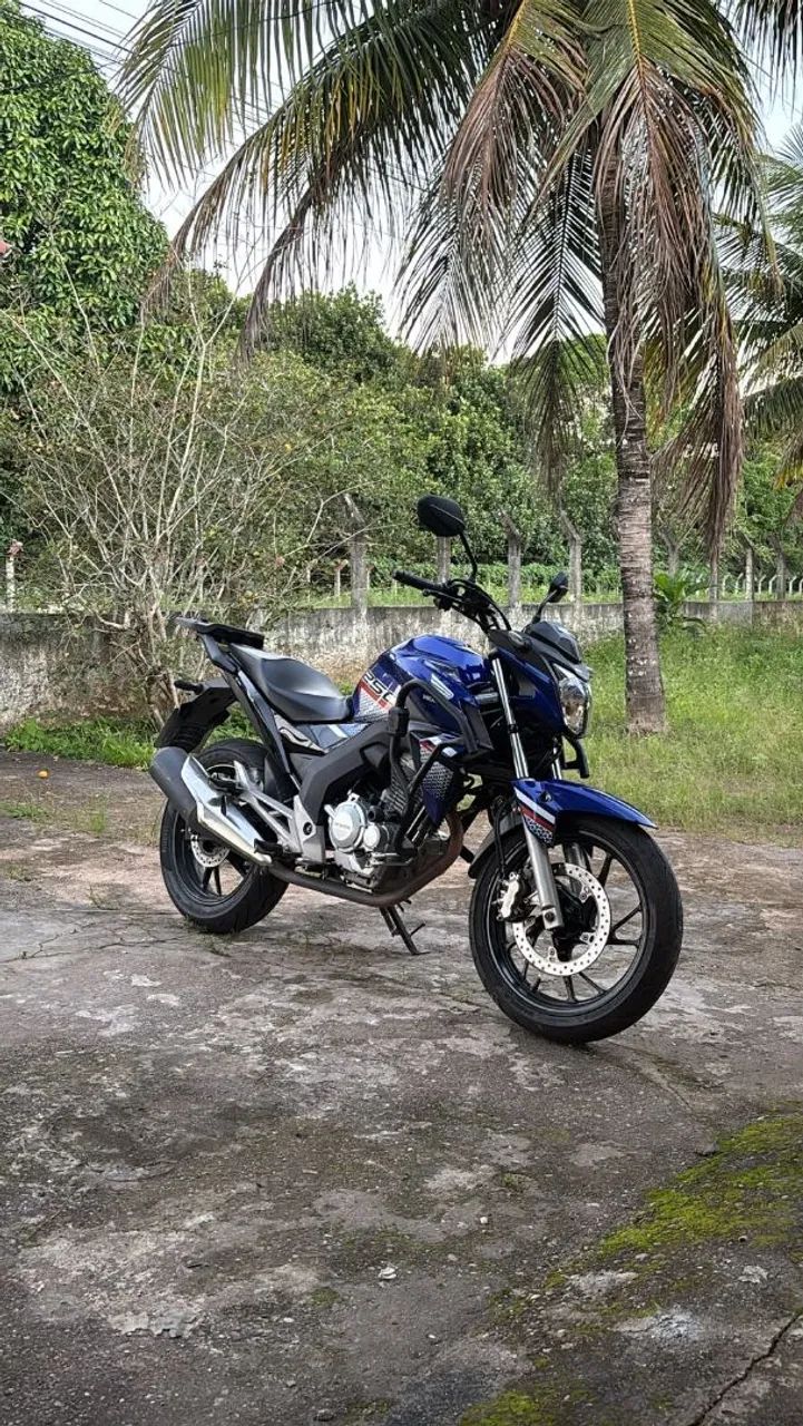 CB TWISTER 250, 2022 - Foto 2