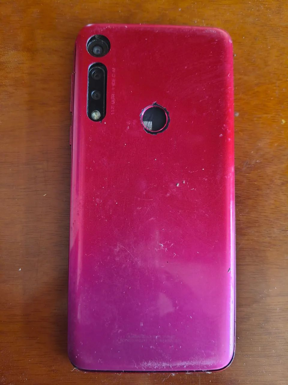 Celular Motorola One com Defeito  - Foto 3