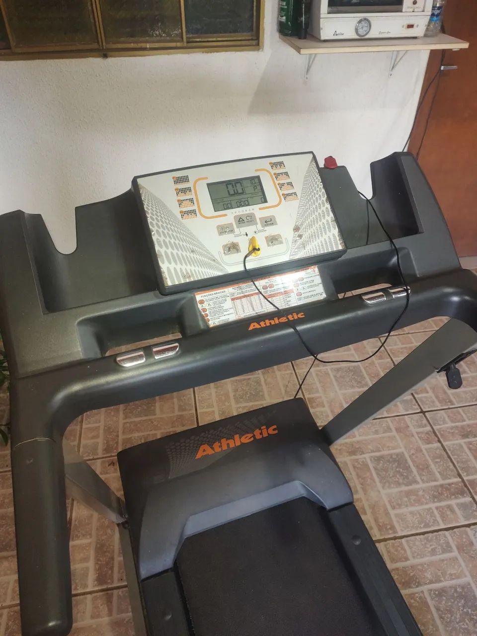 ESTEIRA ELÉTRICA ATHLETIC ADVANCED 520EE