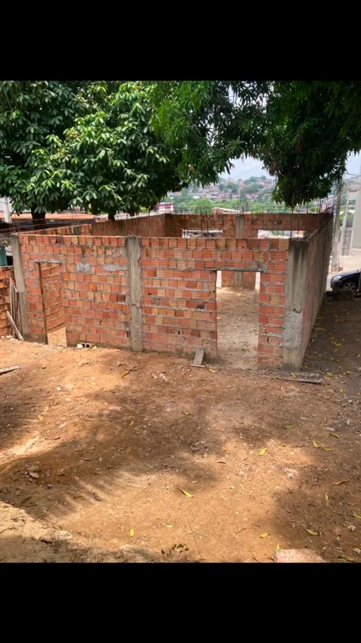 Terreno/ moradia e comercial 
