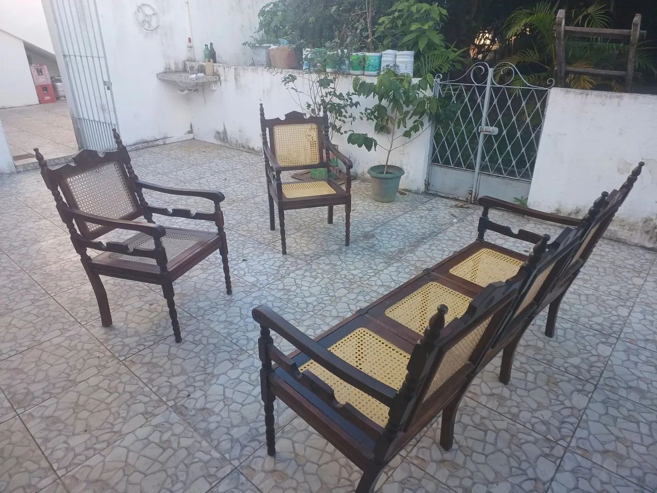 Jogo de cadeira palhinhas 