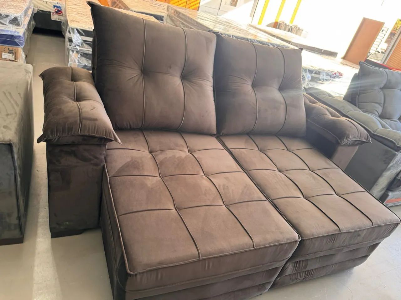 Sofá retrátil e reclinável 2,10m pillow 18 apenas 1699.99 entrego e monto