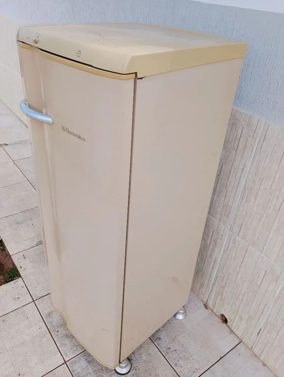 Geladeira Electrolux 240 litros  - Foto 5