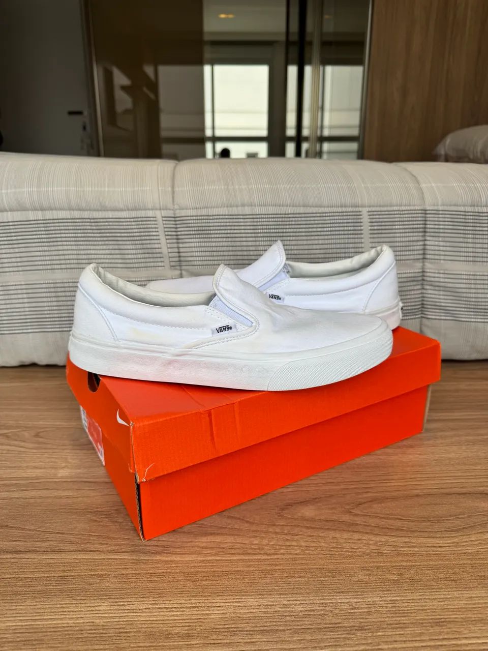 TÊNIS VANS SLIP-ON BRANCO