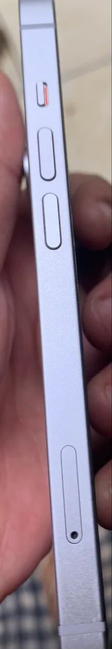 iPhone 14 retirar peça 