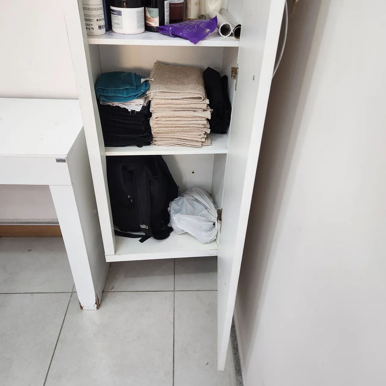 Armário Torre Multiuso em MDF Branco com Prateleiras - Foto 5