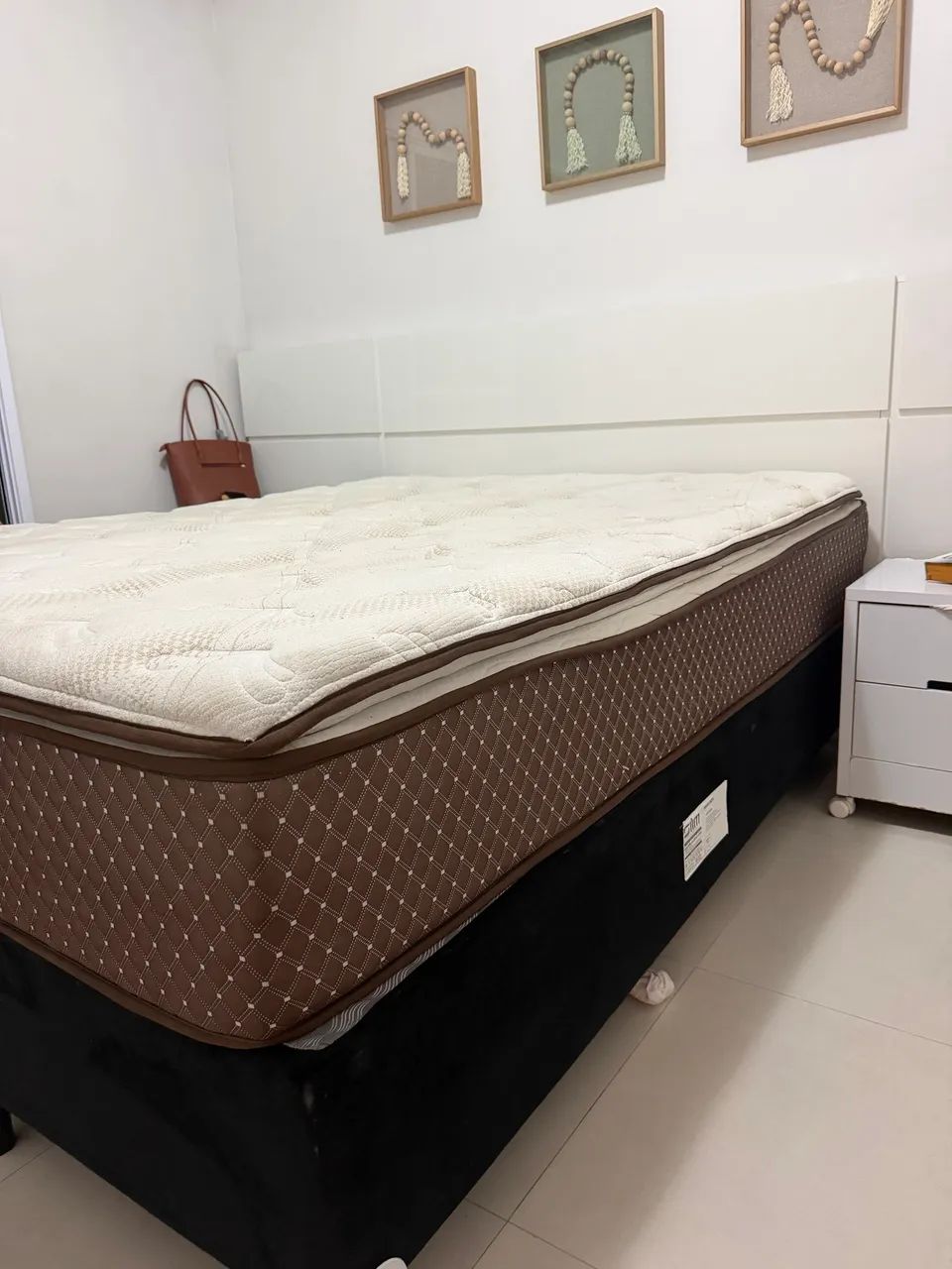 Cama box 