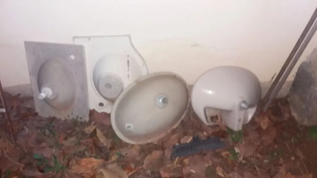 Pias de banheiro  - Foto 5