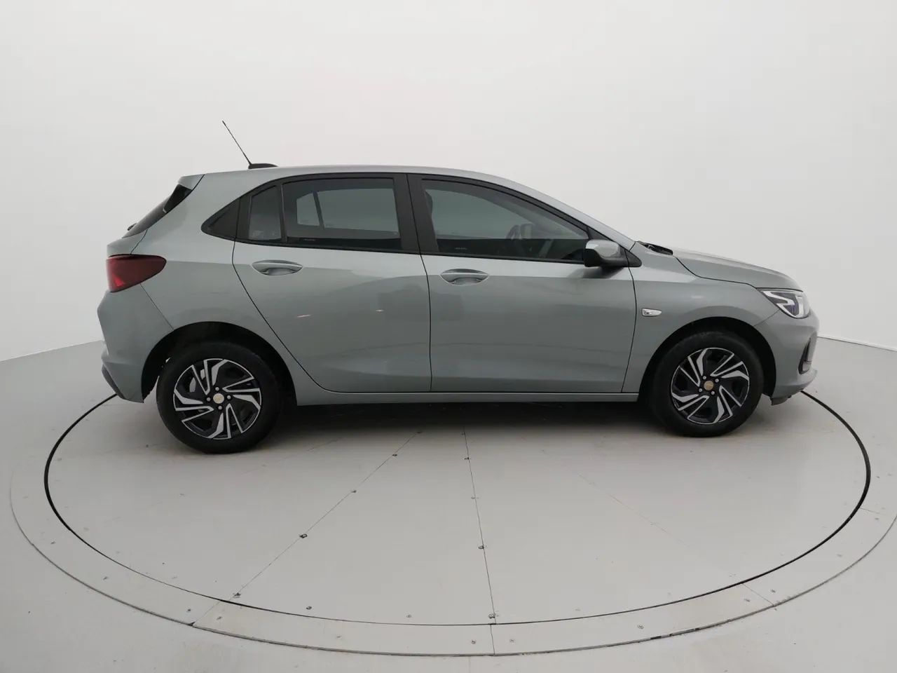 Chevrolet Onix Hatch LT 1.0 12V Flex Mec. 4P, foto 6 de 18