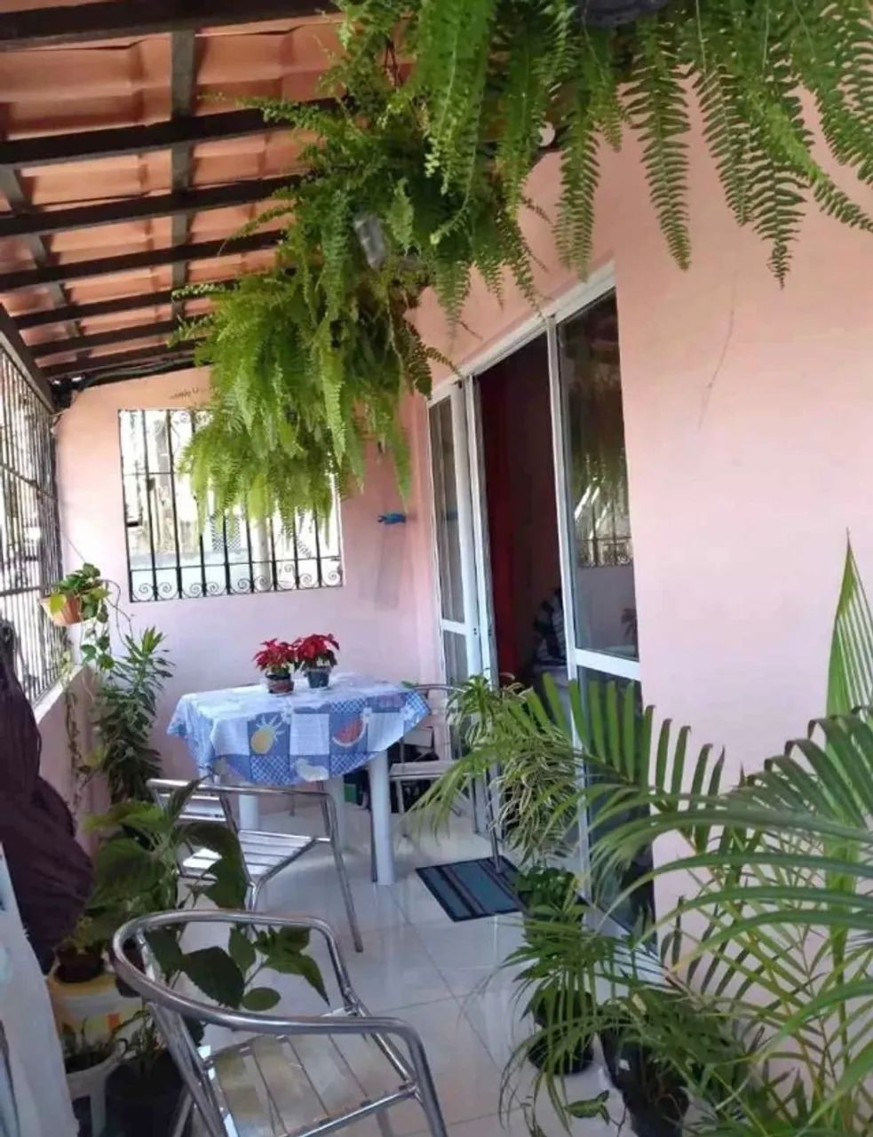Casa com dois quartos bonita e planejada