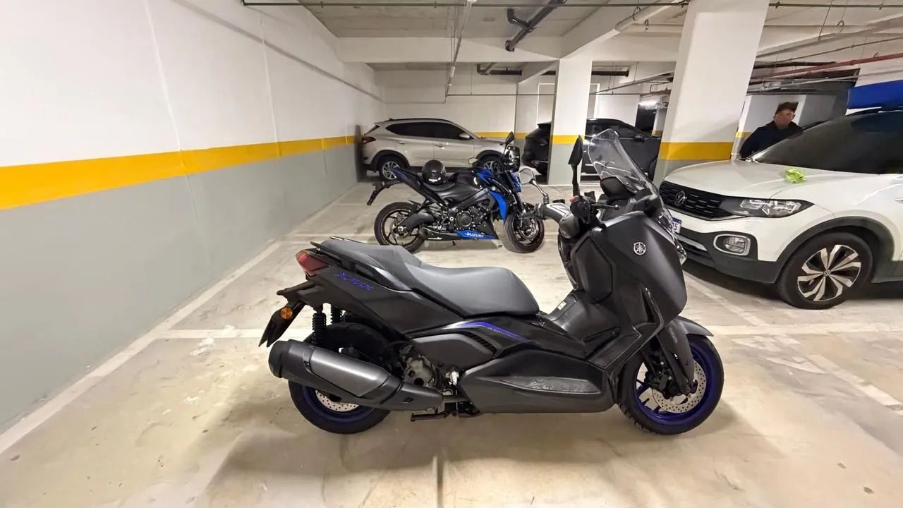 Yamaha XMAX 300 2026 - Foto 2