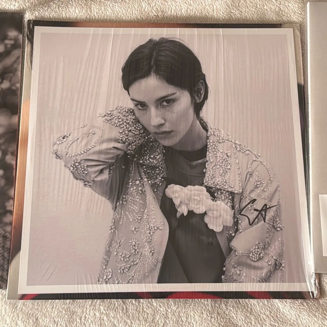 VINIL GRACIE ABRAMS DAUGHTER FROM HELL AUTOGRAFADO - Foto 2