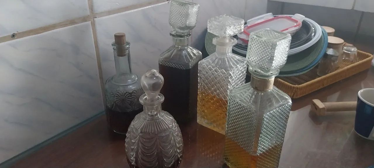 Garrafas antigas bebida