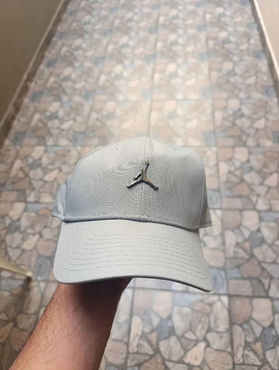 Boné da Jordan cinza claro