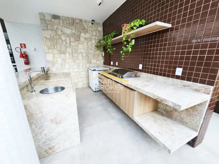 Apartamento com 3 Quartos e 4 banheiros à Venda, 209 m² - Foto 4