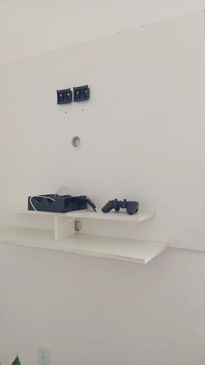 Painel em mdf branco com suporte de TV de 32 polegadas - Foto 3