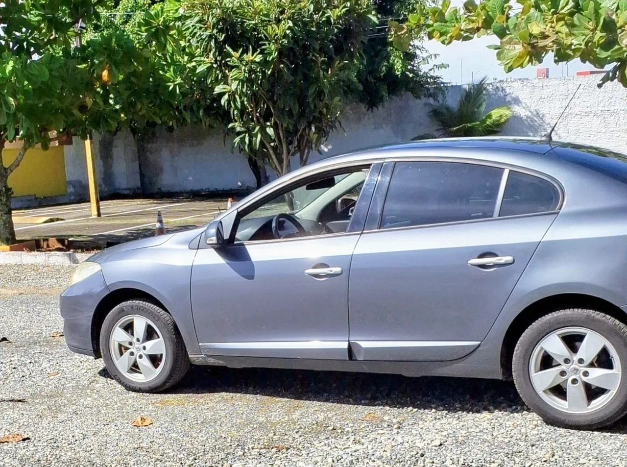 Renault Fluence FLUENCE Sed. Dynamique 2.0 16V FLEX Aut. 2012
