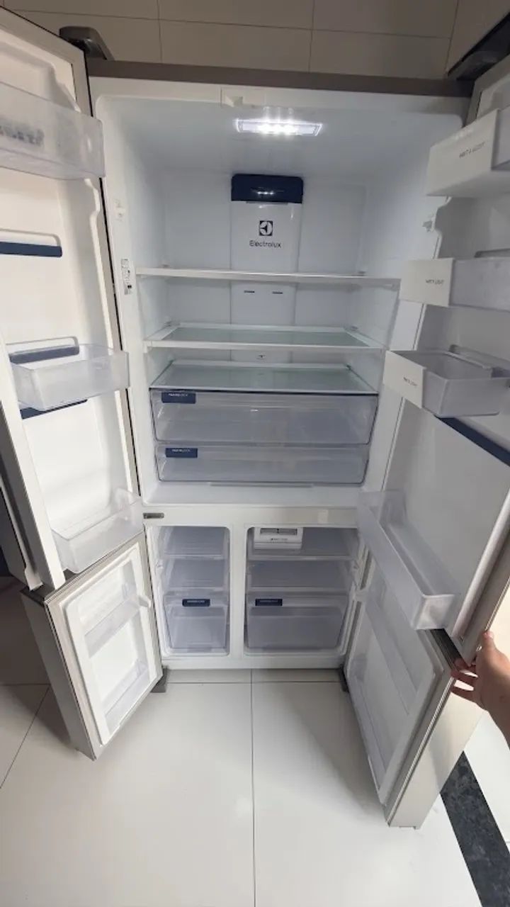 Geladeira Electrolux Multidoor Inverter 590L