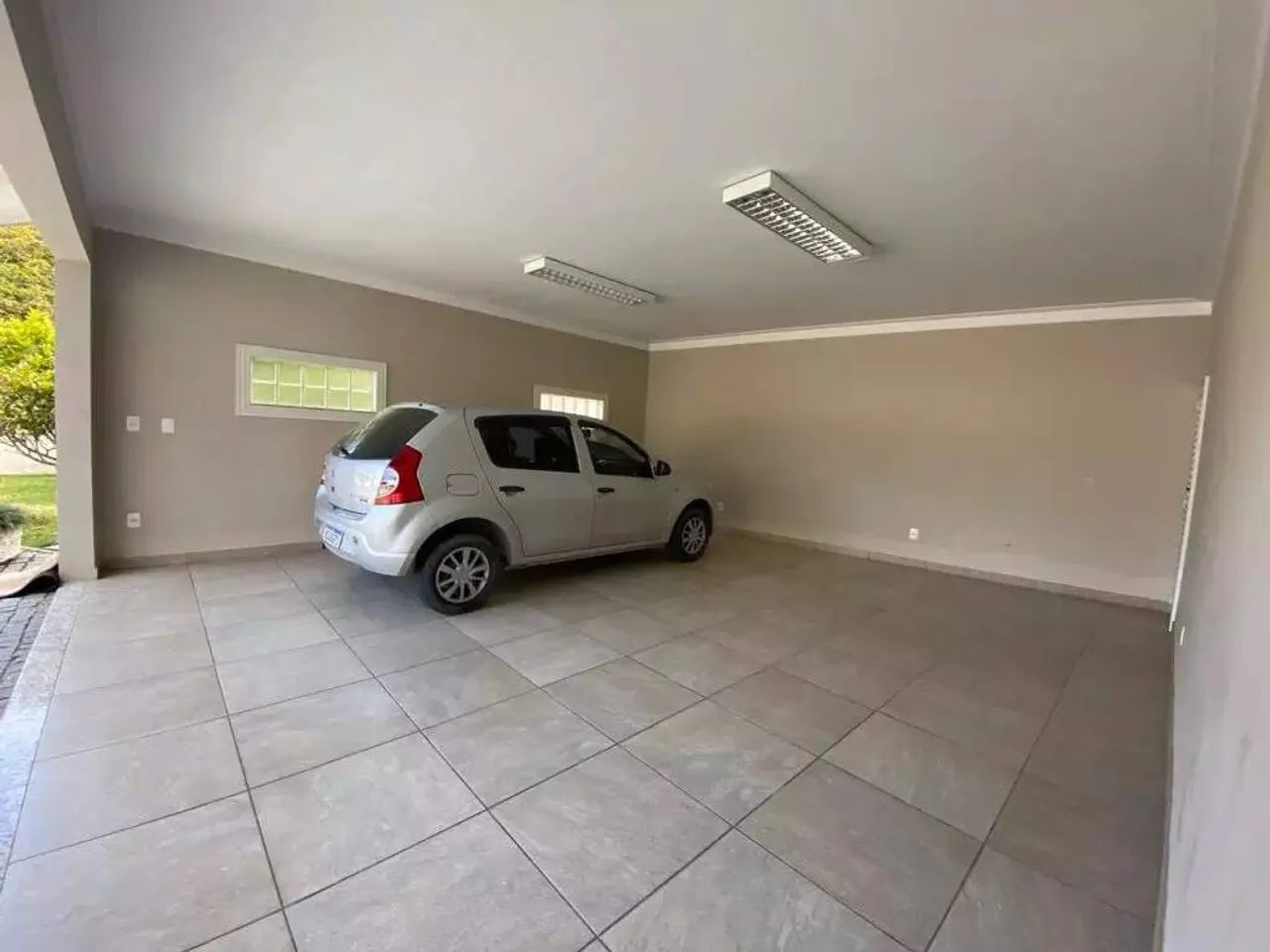 Casa com 4 quartos no bairro Azambuja!!! - Foto 4