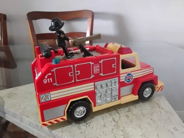 carrinhos playmobil bombeiros e policia - Foto 5