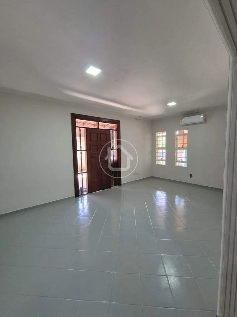 CASA 3 QUARTOS SENDO 2 SUITES - Foto 4