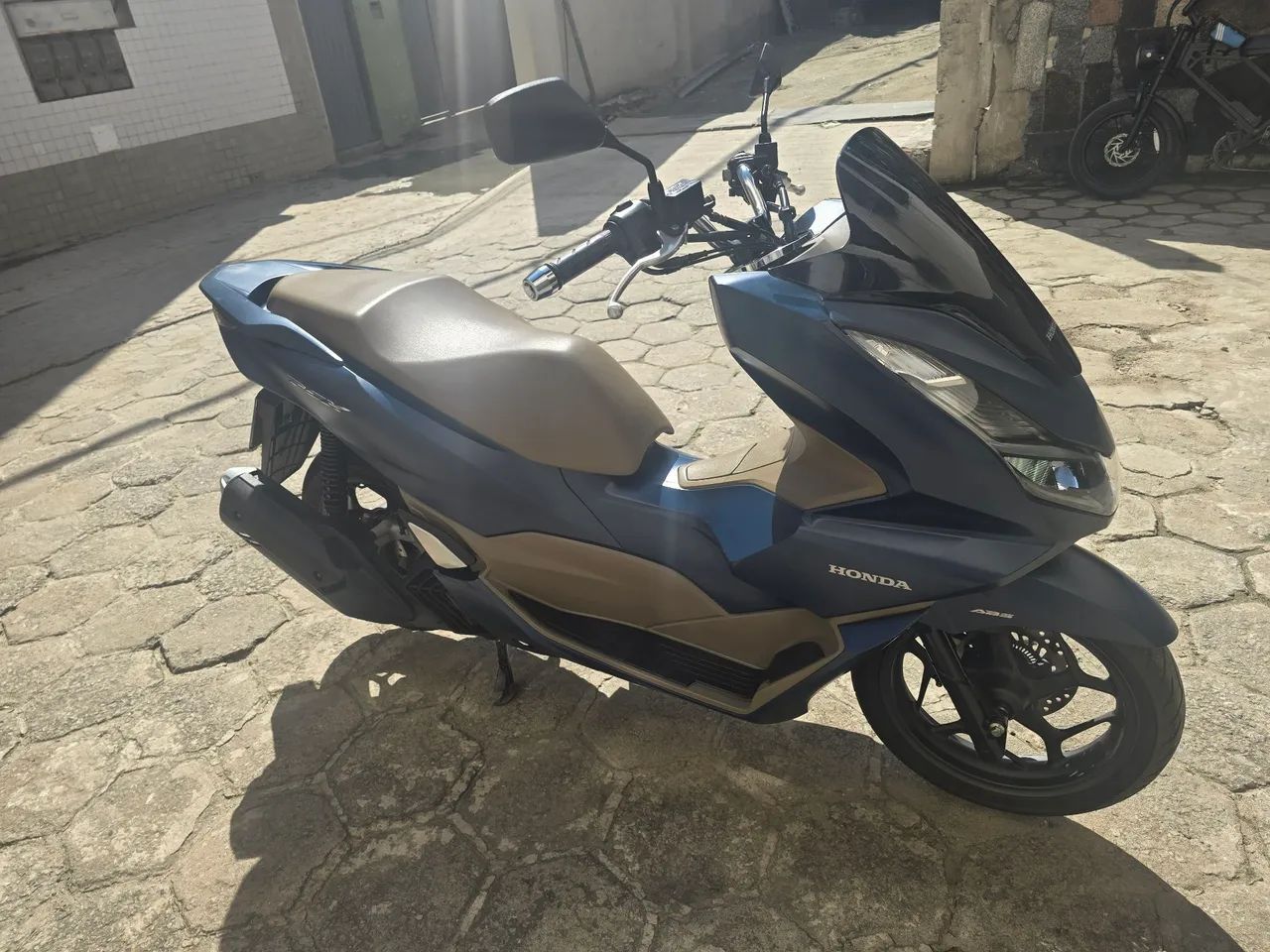 Pcx dlx ano 23/24
