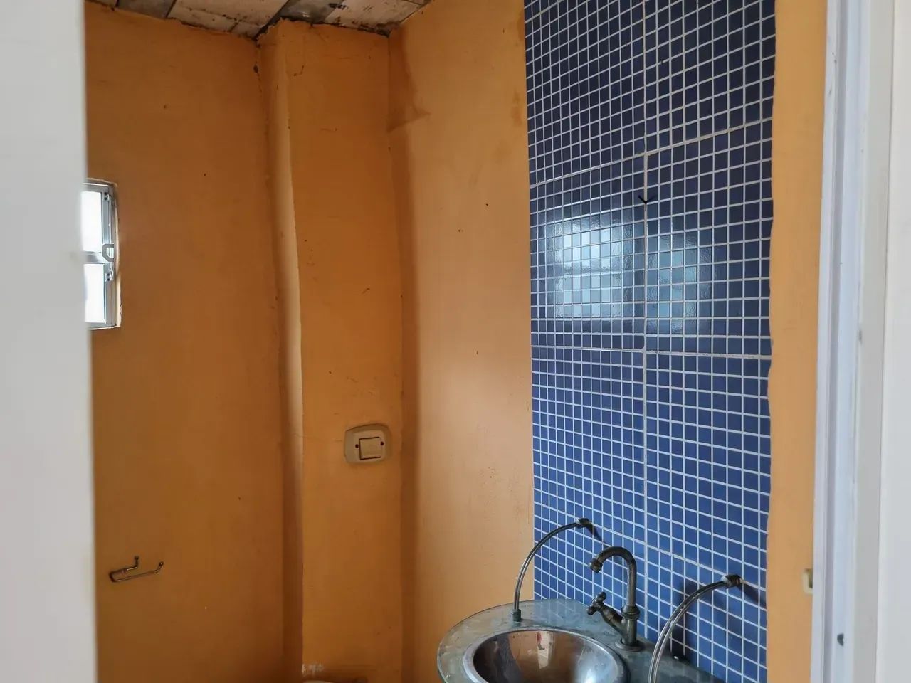 EXCELENTE CASA À VENDA EM COELHO DA ROCHA! - Foto 4