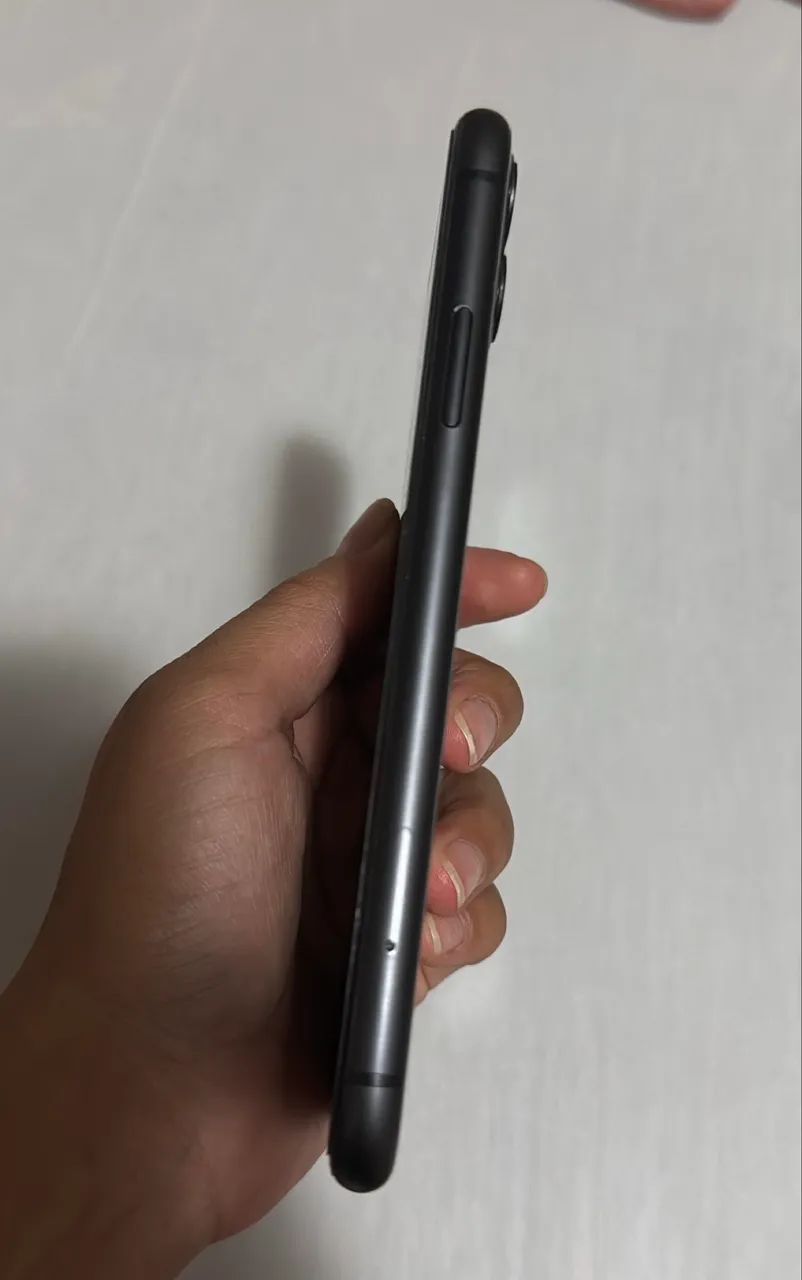 iPhone 11 64g - Foto 2