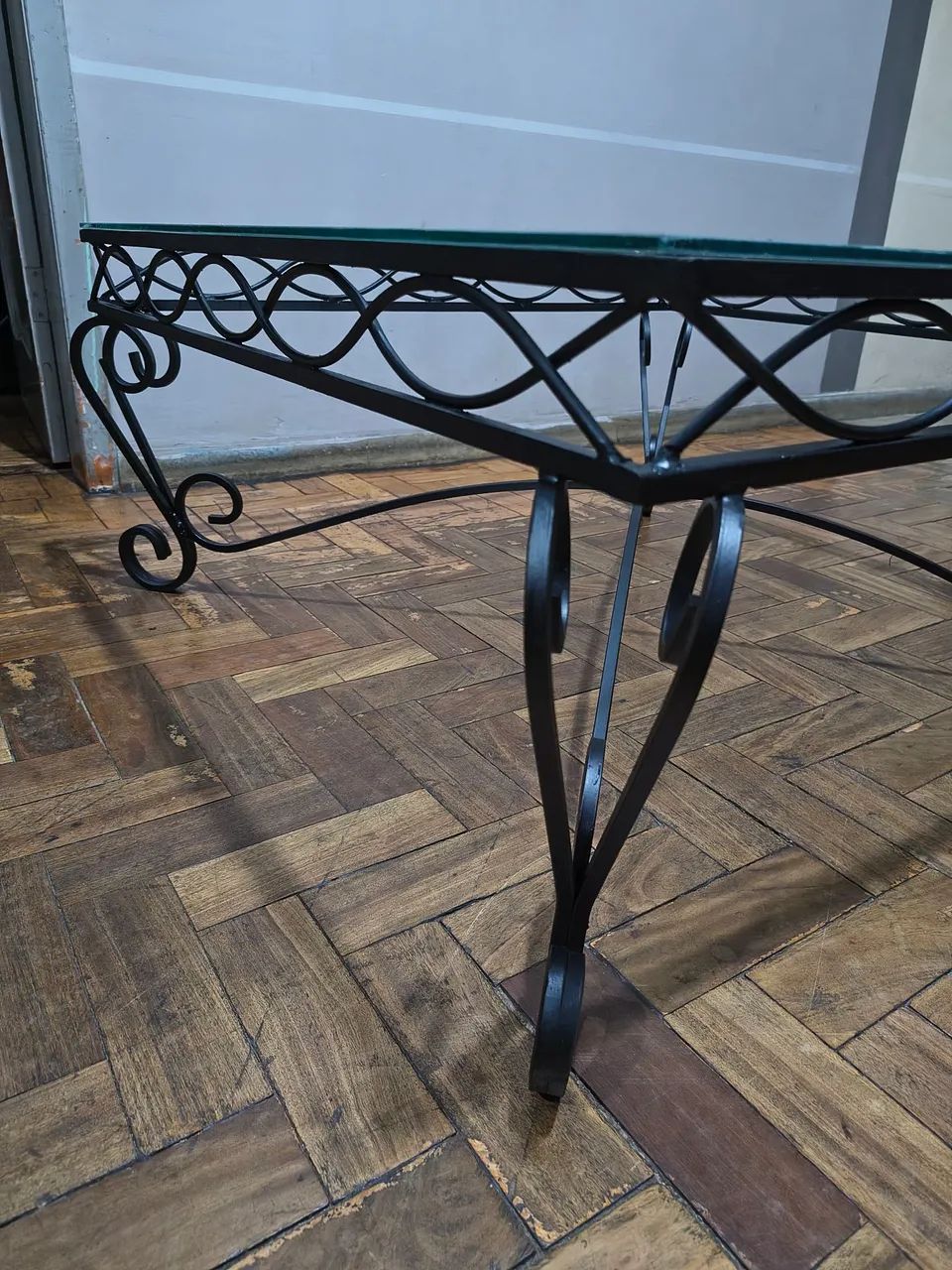 Mesa de centro + revisteiro em ferro maciço  - Foto 2