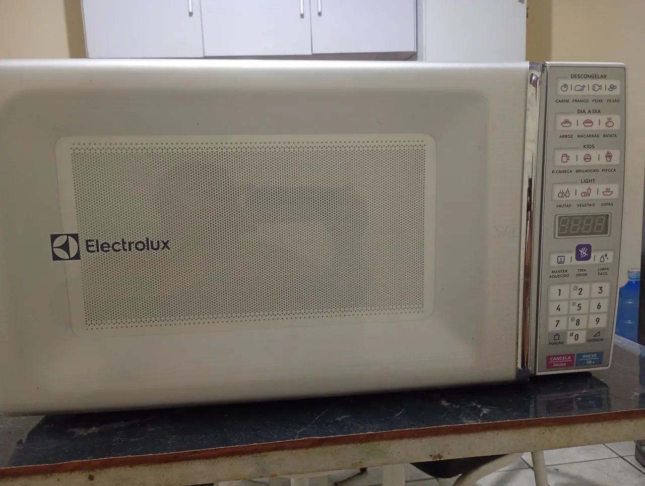 Microondas Eletrolux 34 litros  - Foto 4