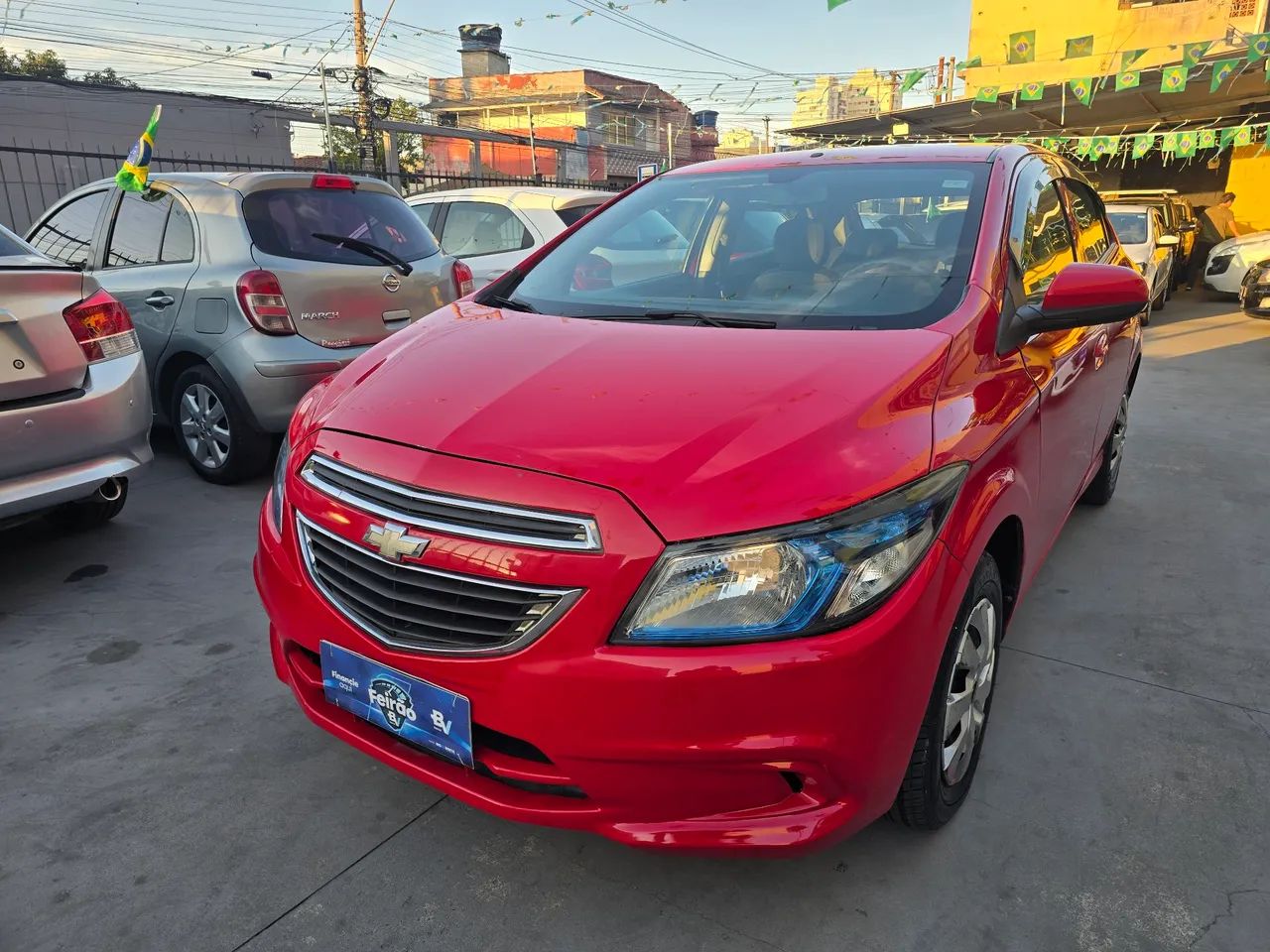 Chevrolet Onix ONIX HATCH LT 1.0 8V FlexPower 5p Mec. 2015