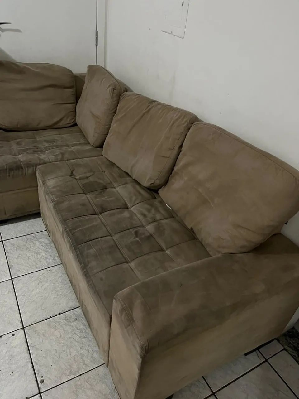 Sofá de Canto em L para 5 a 6 Lugares com Chaise Extensão Lateral - Foto 4